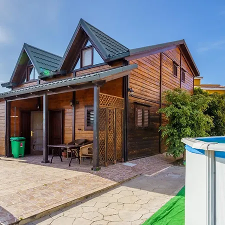 4br Wooden House -pool, Views & Parking Dom wakacyjny *