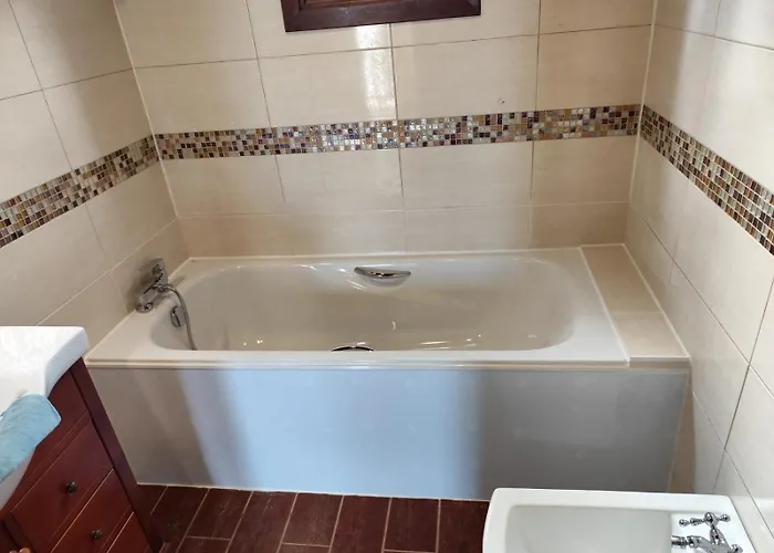 4br Wooden -pool & Views - Parking بيت للعطل *